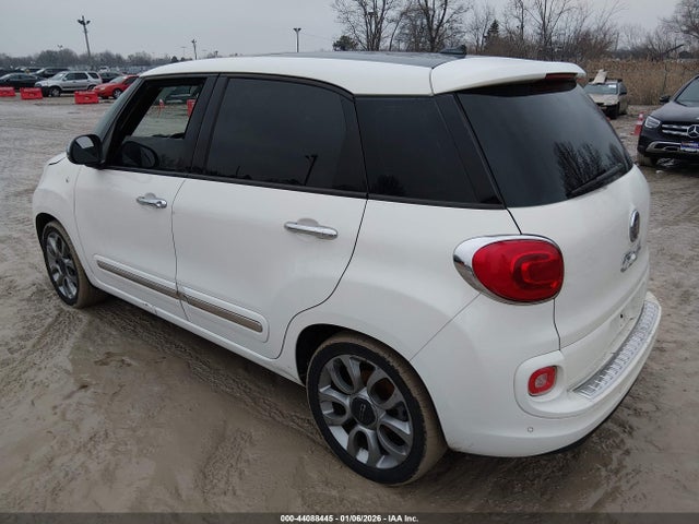 2015 FIAT 500L ZFBCFACH0FZ034644 Photo 2