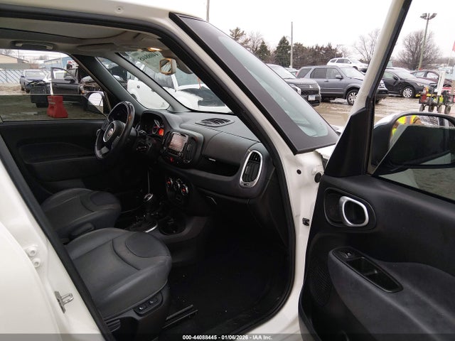 2015 FIAT 500L ZFBCFACH0FZ034644 Photo 4