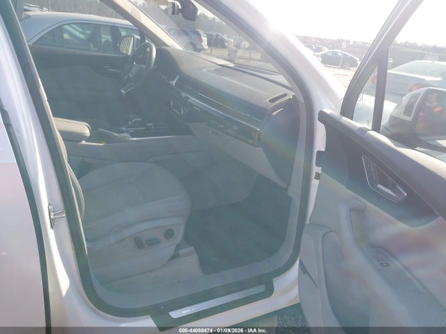 Audi Q7 Prestige 2017 WA1VAAF72HD026076 Image 5