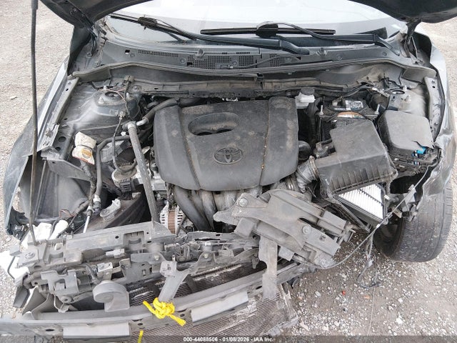 3MYDLBYV8KY519344 Toyota YARIS LE