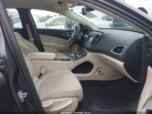 44088510 :رقم المزاد ، 1C3CCCAB7FN637814 vin ، 2015 Chrysler 200 Limited مزاد بيع