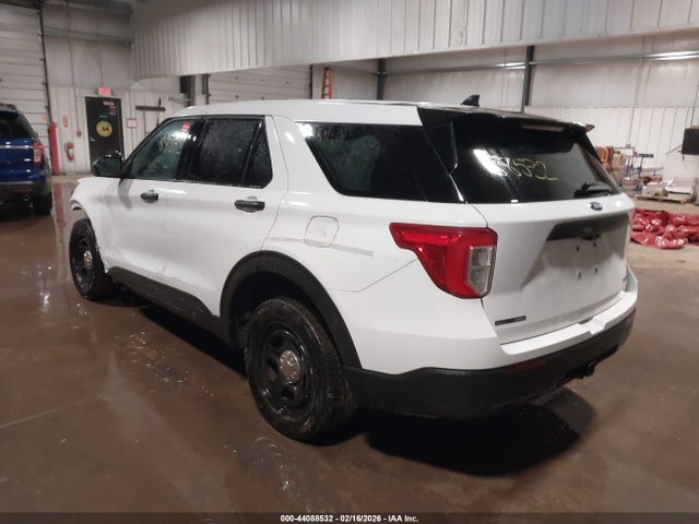 Ford Police Interceptor Utility 2022 1FM5K8AB0NGB59349 Image 3