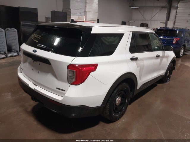 Ford Police Interceptor Utility 2022 1FM5K8AB0NGB59349 Image 4