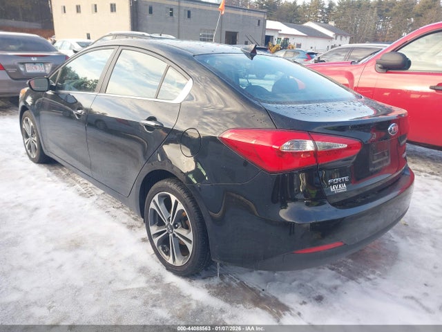 KNAFZ4A80G5522620 KIA FORTE EX