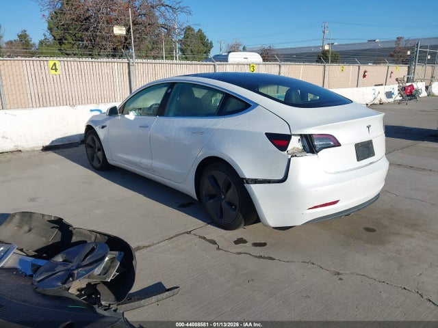 2020 TESLA MODEL 3 5YJ3E1EA2LF804599 Photo 2