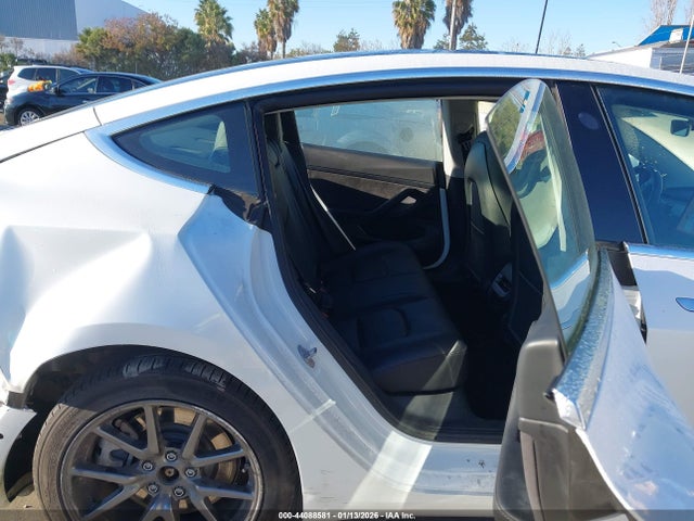 2020 TESLA MODEL 3 5YJ3E1EA2LF804599 Photo 7