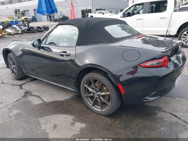 Mazda Mx-5 Miata Club 2017 JM1NDAC72H0121259 Image 3