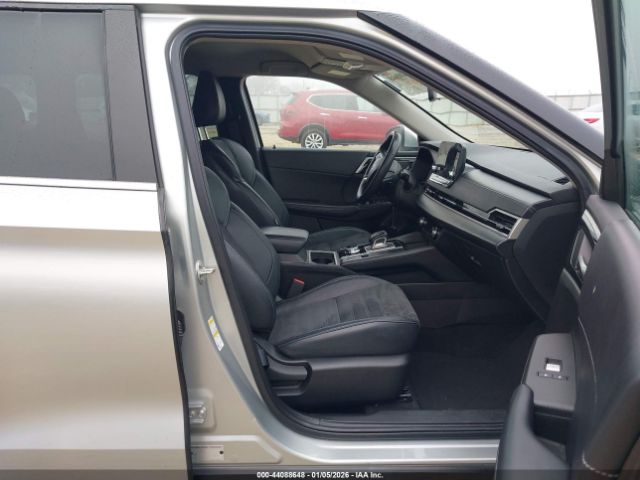 2023 MITSUBISHI OUTLANDER JA4J3UA8XPZ053778 Photo 4