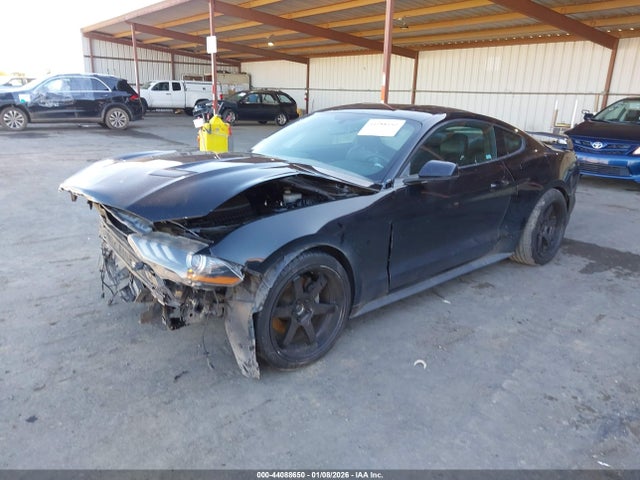 Ford Mustang Ecoboost 2018 1FA6P8TH2J5168125 Image 2