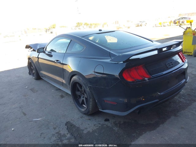 Ford Mustang Ecoboost 2018 1FA6P8TH2J5168125 Image 3