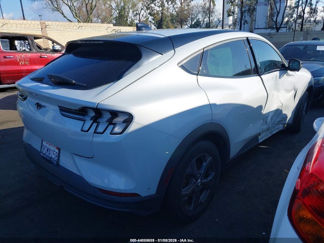 Ford Mustang Mach-e Select 2023 3FMTK1RM9PMA14534 Image 4