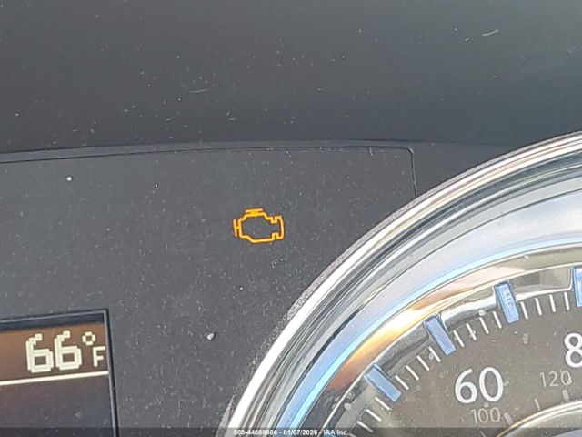 2011 CHRYSLER 300C 2C3CA6CT3BH529772 Photo 5