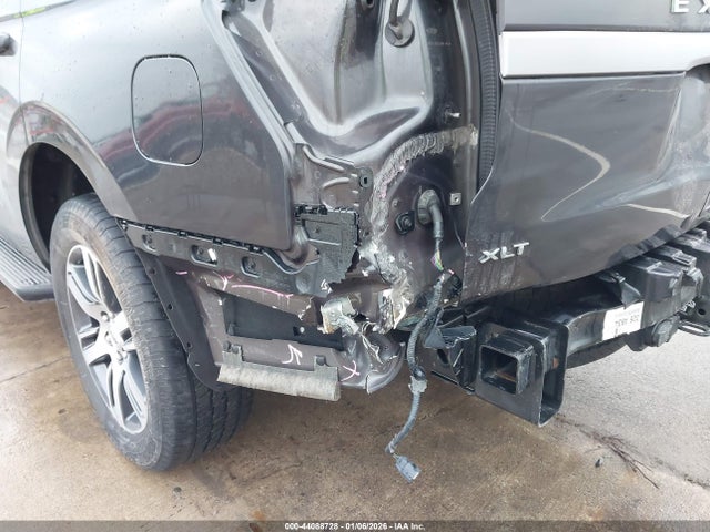 1FMJU1J88REA08314 Ford Expedition Xlt