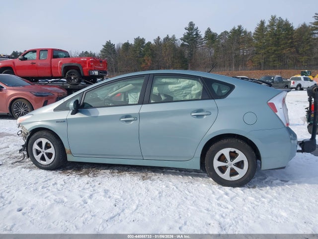 Toyota Prius Two 2015 JTDKN3DU8F1908675 Image 15