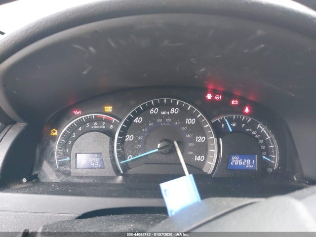 Auction sale of the 2012 Toyota Camry Xle, vin: 4T1BF1FK5CU504641, lot number: 44088743