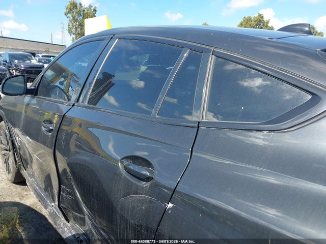 5UXCY4C02M9F96479 BMW X6 Sdrive40i