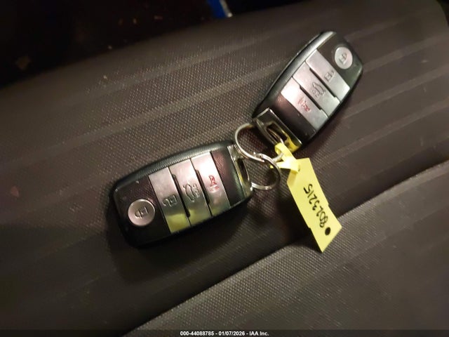 Aukcja sprzedaży 2017 Kia Forte S, vin: 3KPFL4A72HE127050, numer aukcji: 44088785