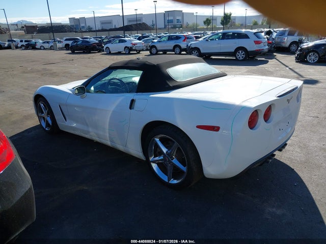 2011 CHEVROLET CORVETTE 1G1YG3DW1B5102372 Photo 2