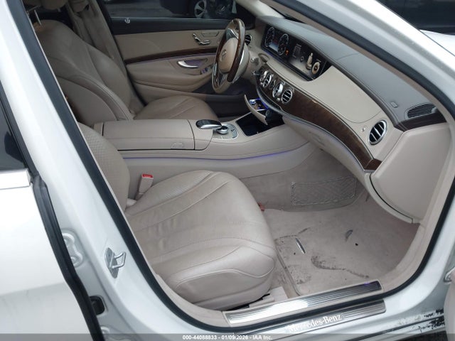 WDDUG8FB4FA168771 Mercedes-Benz S 550 4matic