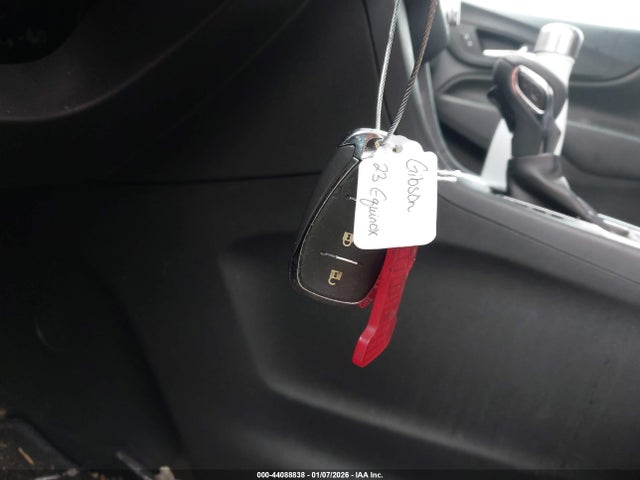 3GNAXUEGXPS185276 Chevrolet Equinox Awd Lt