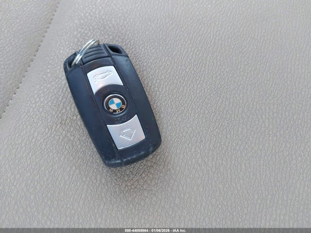 2013 BMW X1 WBAVM1C52DVW44273 Photo 10