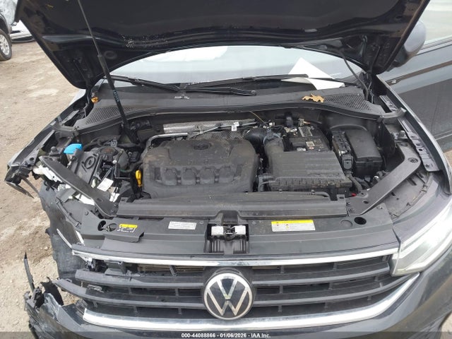 2023 Volkswagen Tiguan 2.0t Se R-line Black მანქანა იყიდება აუქციონზე, vin: 3VV8B7AX2PM126905, აუქციონის ნომერი: 44088866