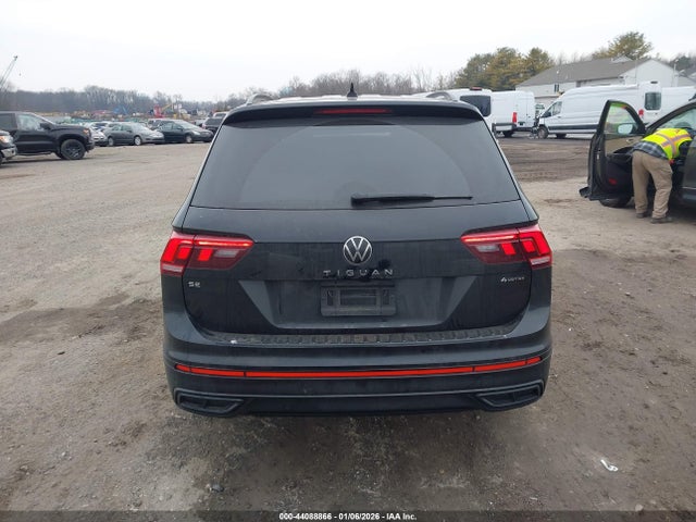 2023 Volkswagen Tiguan 2.0t Se R-line Black მანქანა იყიდება აუქციონზე, vin: 3VV8B7AX2PM126905, აუქციონის ნომერი: 44088866