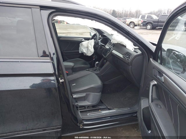 2023 Volkswagen Tiguan 2.0t Se R-line Black მანქანა იყიდება აუქციონზე, vin: 3VV8B7AX2PM126905, აუქციონის ნომერი: 44088866
