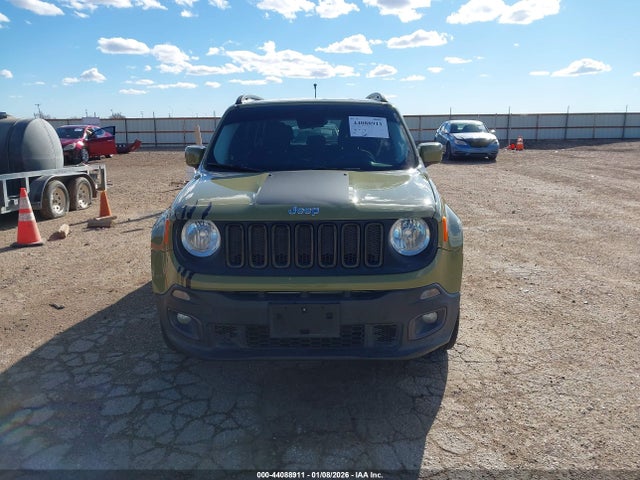 2015 Jeep Renegade Latitude მანქანა იყიდება აუქციონზე, vin: ZACCJBBT0FPB63201, აუქციონის ნომერი: 44088911