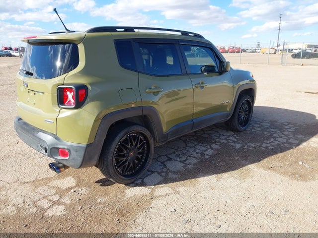 2015 Jeep Renegade Latitude მანქანა იყიდება აუქციონზე, vin: ZACCJBBT0FPB63201, აუქციონის ნომერი: 44088911