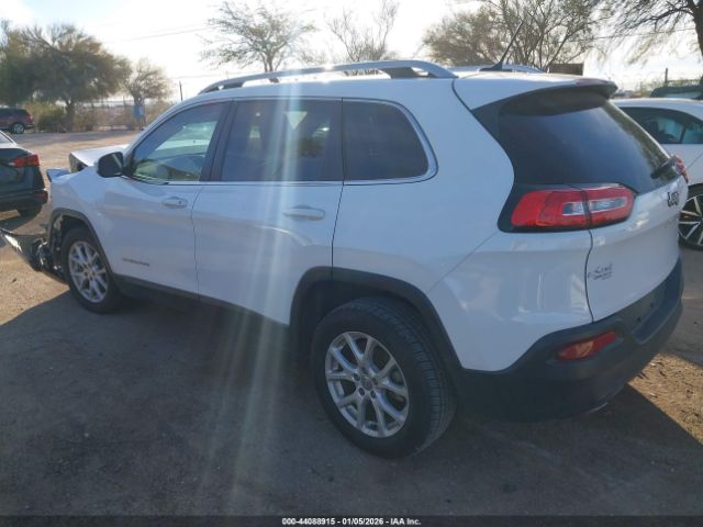 2017 JEEP CHEROKEE 1C4PJLCB3HW597664 Photo 2