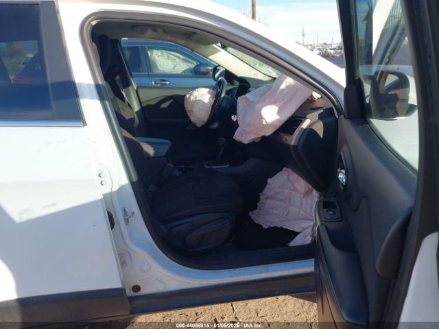 2017 JEEP CHEROKEE 1C4PJLCB3HW597664 Photo 4