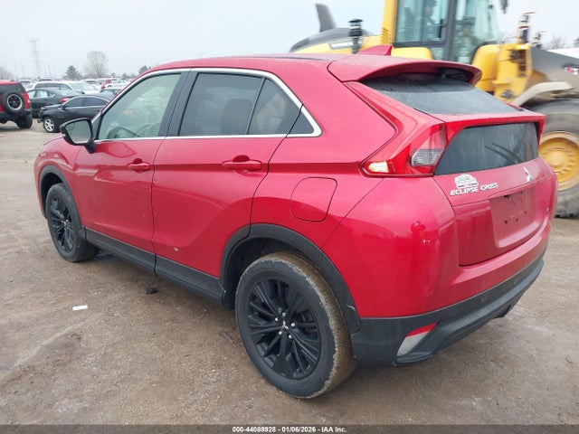 2020 MITSUBISHI ECLIPSE CROSS JA4AT4AA6LZ037557 Photo 2