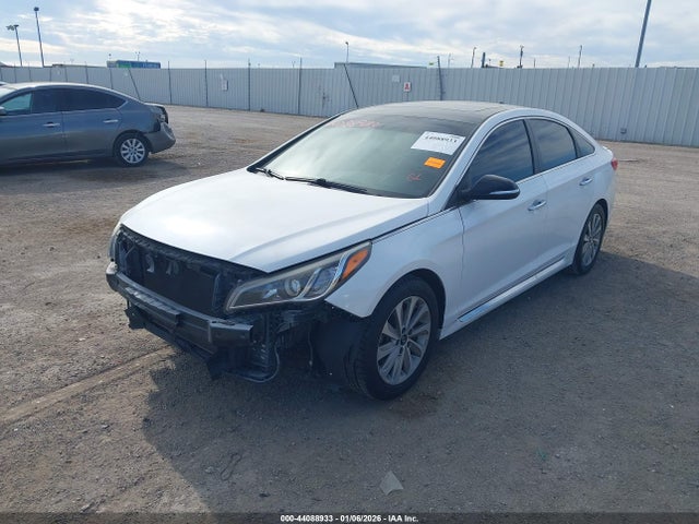 Hyundai Sonata Sport 2016 5NPE34AF7GH422142 Image 17