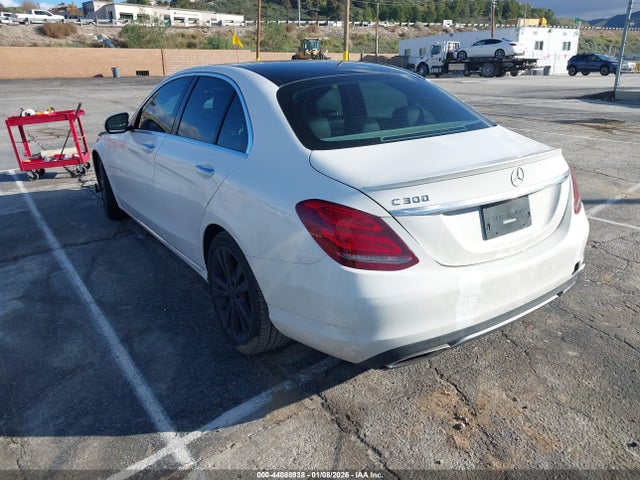 Mercedes-Benz C 300 2015 55SWF4JB2FU071516 Image 3