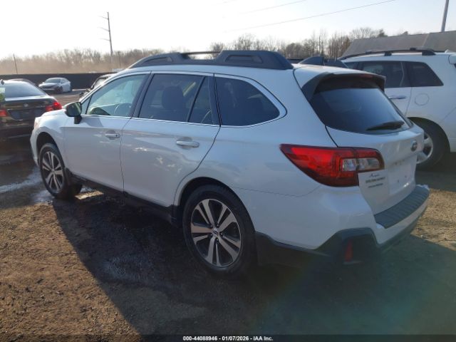 2019 SUBARU OUTBACK 4S4BSANC0K3394334 Photo 2