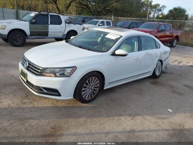 2017 VOLKSWAGEN PASSAT 1VWBT7A36HC011674 Photo 1