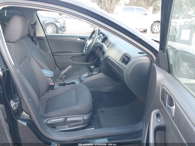 3VW2K7AJ9FM353133 Volkswagen Jetta 2.0l S