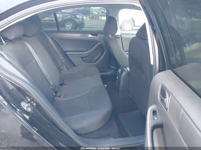 3VW2K7AJ9FM353133 Volkswagen Jetta 2.0l S