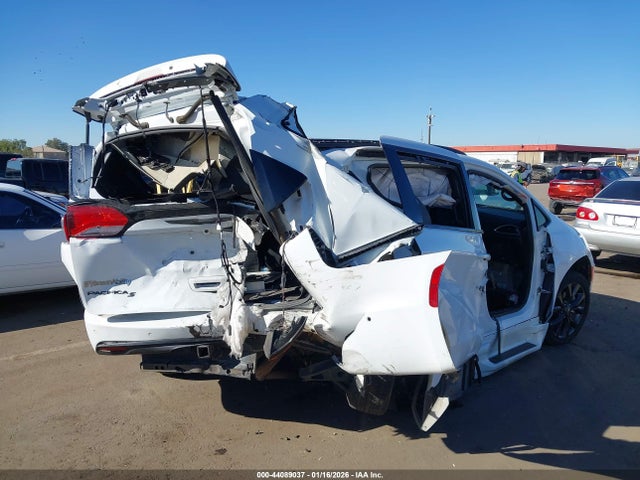 2019 CHRYSLER PACIFICA 2C4RC1BG5KR560720 Photo 5