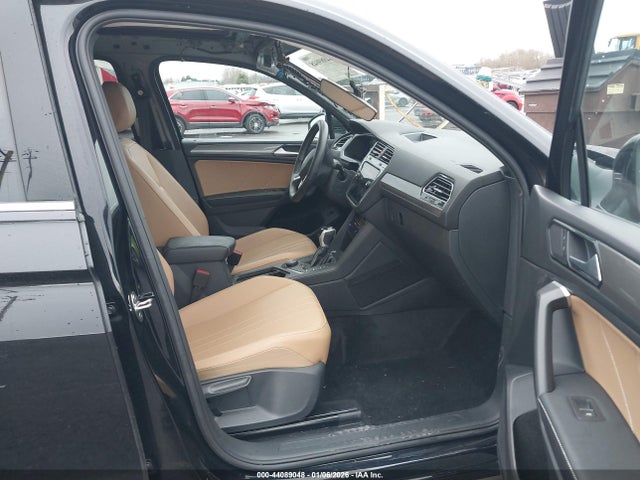 3VVMB7AX0RM087748 Volkswagen Tiguan 2.0t Se/2.0t Wolfsburg Edition