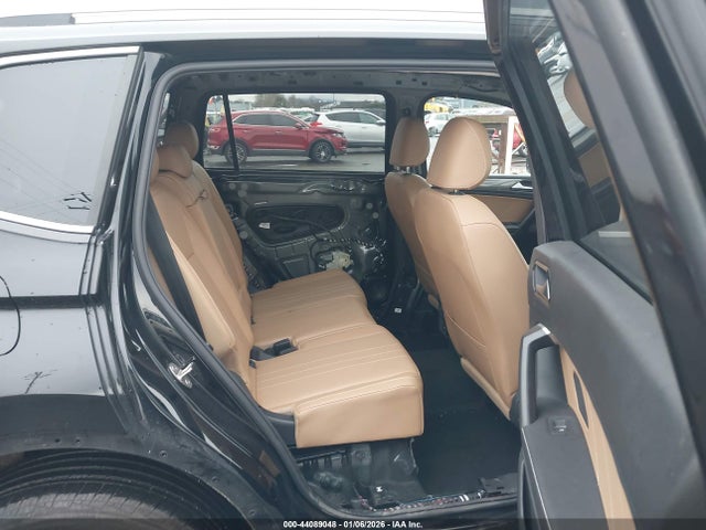 3VVMB7AX0RM087748 Volkswagen Tiguan 2.0t Se/2.0t Wolfsburg Edition