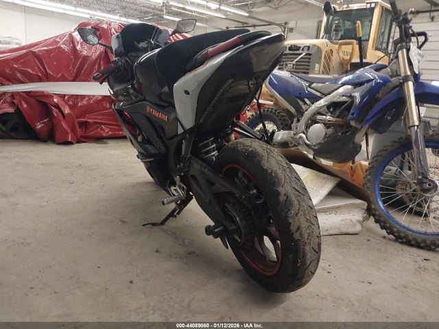 MH3RH18Y1MK007471 Yamaha Yzfr3 A