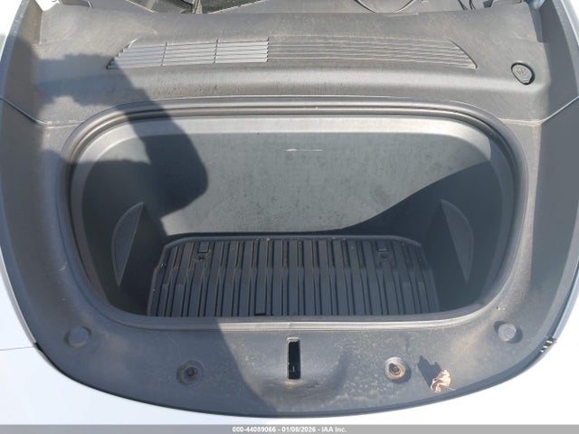 2021 TESLA MODEL Y 5YJYGDEE0MF203326 Photo 9