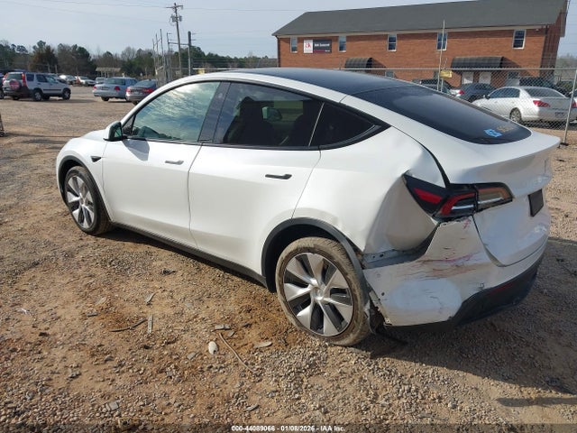 2021 TESLA MODEL Y 5YJYGDEE0MF203326 Photo 2