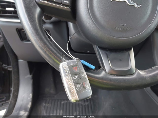 2017 JAGUAR F-PACE SADCK2BV9HA895543 Photo 10