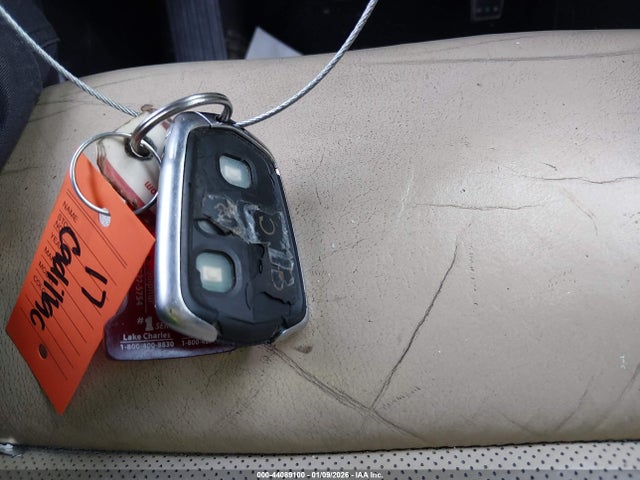 2017 CADILLAC XT5 1GYKNBRS4HZ147837 Photo 10