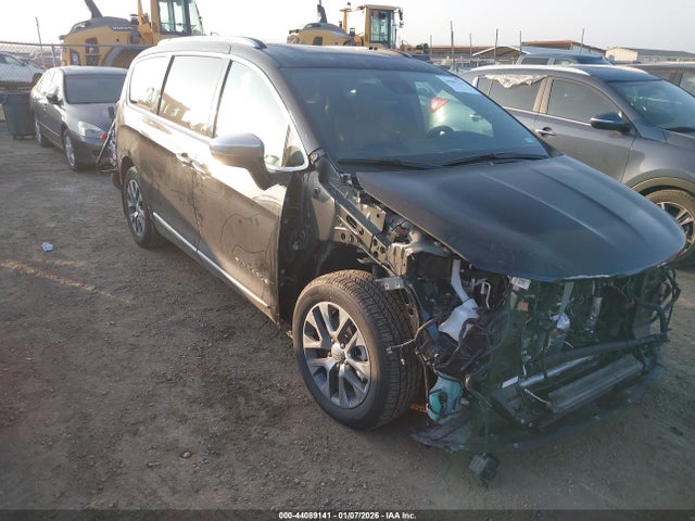 Продаж на аукціоні авто 2023 Chrysler Pacifica Hybrid Pinnacle, vin: 2C4RC1N76PR584608, номер лоту: 44089141
