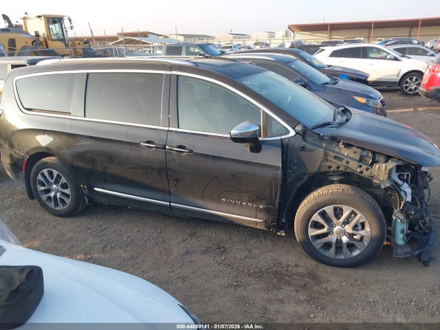 Продаж на аукціоні авто 2023 Chrysler Pacifica Hybrid Pinnacle, vin: 2C4RC1N76PR584608, номер лоту: 44089141
