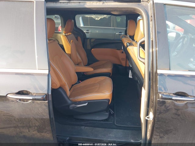 Продаж на аукціоні авто 2023 Chrysler Pacifica Hybrid Pinnacle, vin: 2C4RC1N76PR584608, номер лоту: 44089141